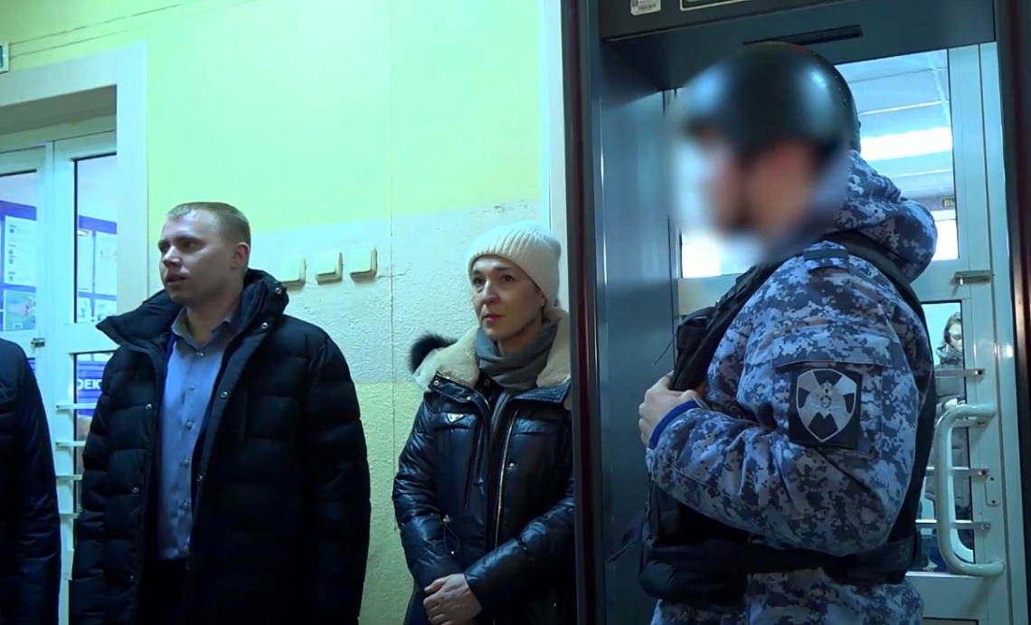 В Пензе проверили соблюдение требований безопасности в школах